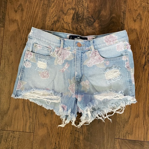 Hollister Light Blue Floral Jean Shorts - Picture 1 of 3